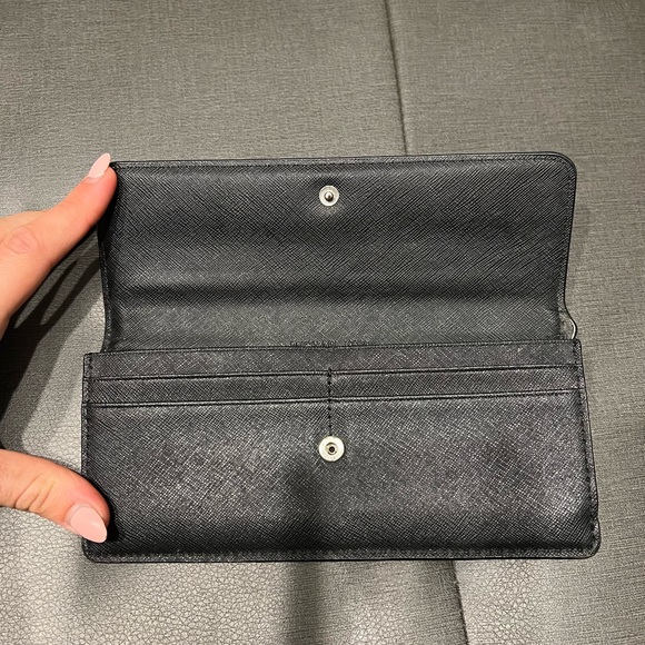 Michael Kors Wallet - Picture 3 of 5